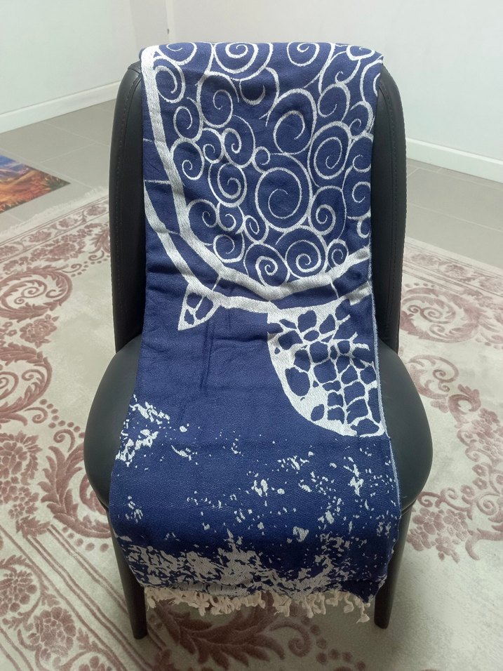 Gri Batik Desenli İnce Battaniye - Görsel 3