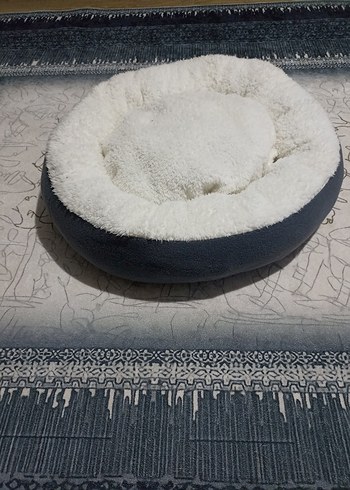 füme Beyaz Kedi Yatağı - Görsel 2