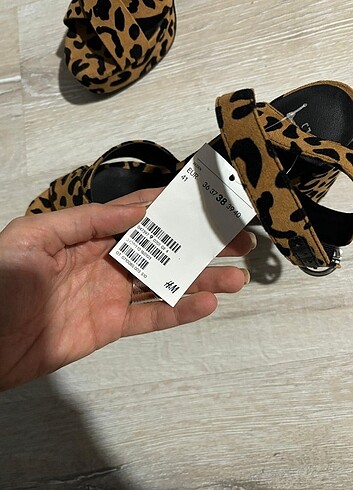 H&M H&M leopar desenli platform topuklu ayakkabı