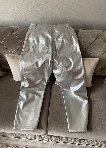 Gri Parlak pantolon - Görsel 4