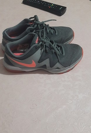 spor ayakkabi 