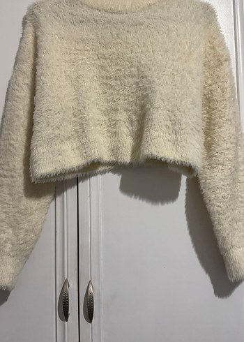 Beyaz Yüksek Yaka Peluş Kadın Kazak - Görsel 2