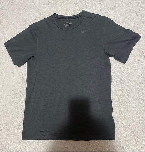 s Beden Orijinal Nike Dri-fit tshirt