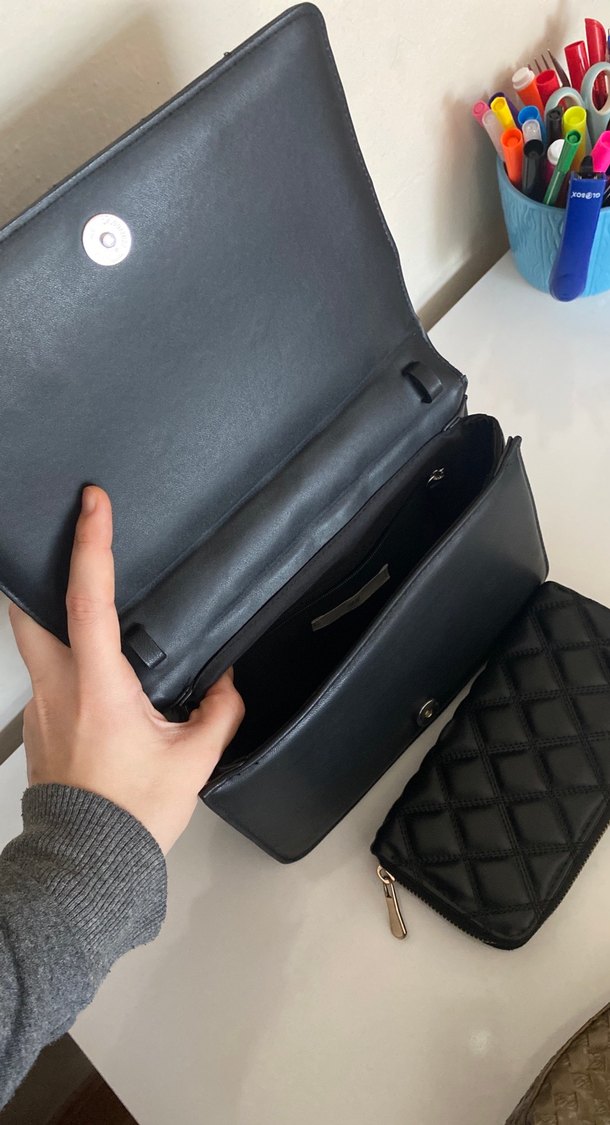 Siyah deri kapitone çanta - Görsel 3