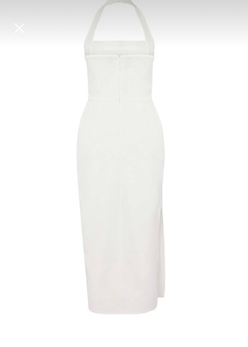 Beyaz Astarlı Vücuda Oturan Yırtmaç
Detaylı Midi Dokuma Elbise - Görsel 4