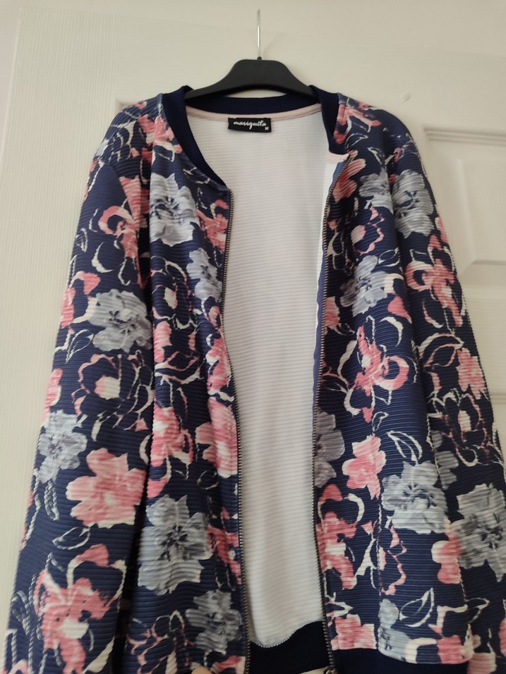 Desenli hırka S-M beden Uygun - Görsel 2