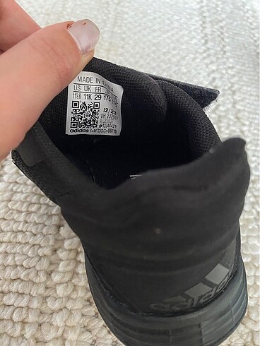 29 Beden siyah Renk Spor ayakkabı adidas