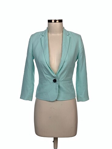 Bershka Blazer %70 İndirimli.