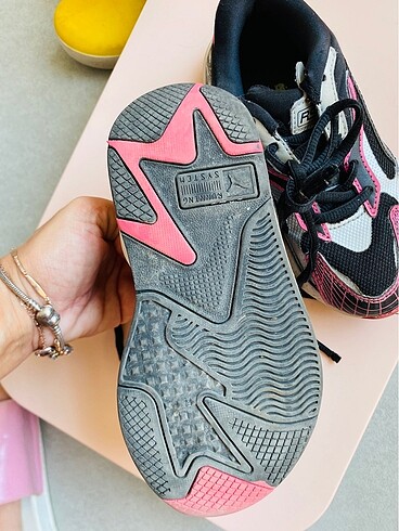 29 Beden siyah Renk Puma sonic