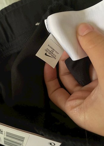 Nike tech altı