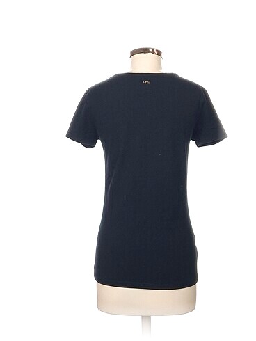 m Beden Mango T-shirt %70 İndirimli.