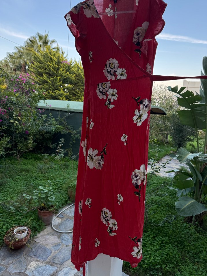 Kırmızı Çiçek Desenli Uzun Bohem Elbise - Görsel 2