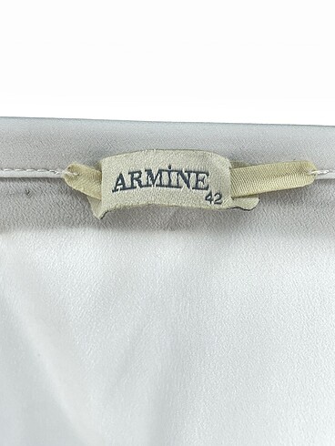 42 Beden beyaz Renk Armine Gömlek %70 İndirimli.