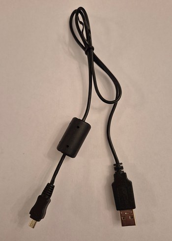 Siyah USB Telefon Şarj Kablosu
Hiç Kullanılmamıştır - Görsel 3