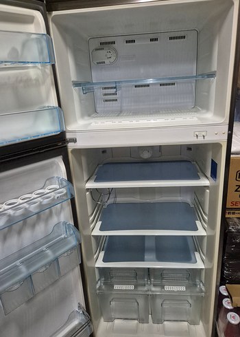 Arçelik Inox Üstten Donduruculu, sıfır gibi tertemiz Buzdolabı. - Görsel 6