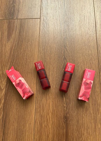 Koyu Kırmızı tint
