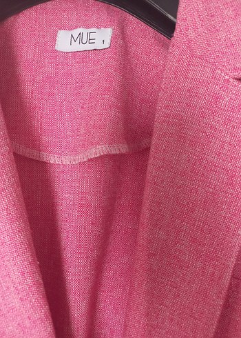 Pembe yelekli Takım - Görsel 4