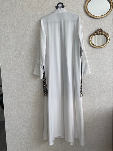 l Beden beyaz Renk Pullu abaya
