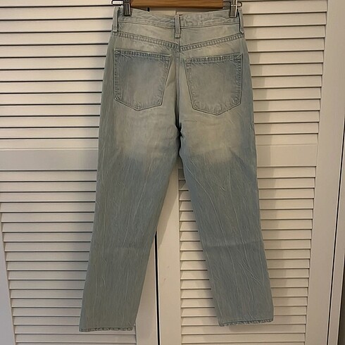 26 Beden Gap real straight jean