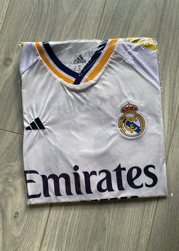 Real Madrid Arda Güler forması - Görsel 4