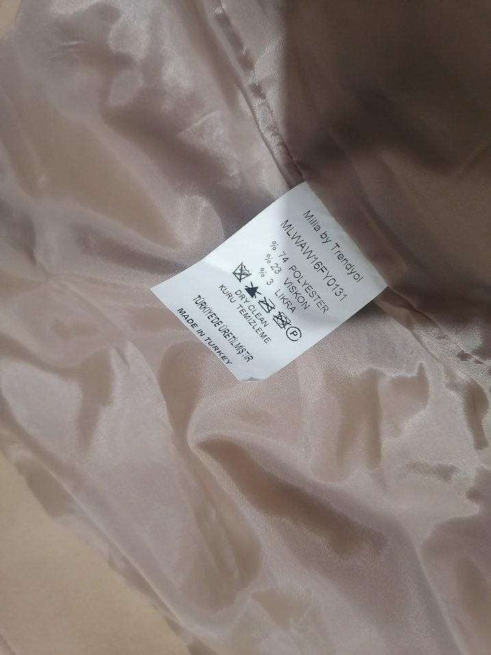 Bej Kısa Kollu Midi Kadın Kaban - Görsel 5