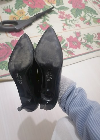 Kadın rugan topuklu ayakkabı 1/4 santim - Görsel 6