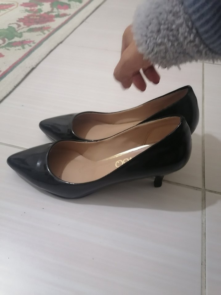 Kadın rugan topuklu ayakkabı 1/4 santim - Görsel 4