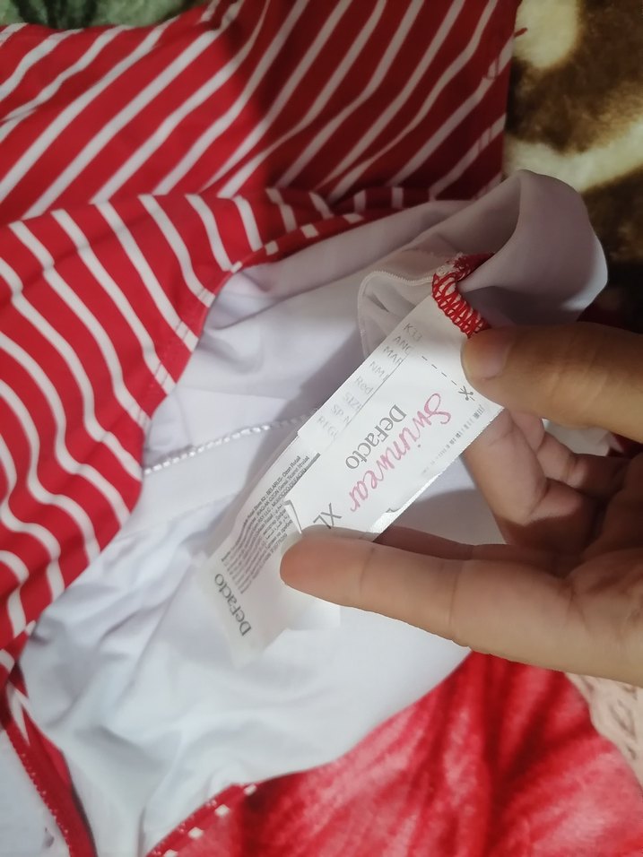 Kırmızı Çizgili Kadın Mayo - Görsel 3