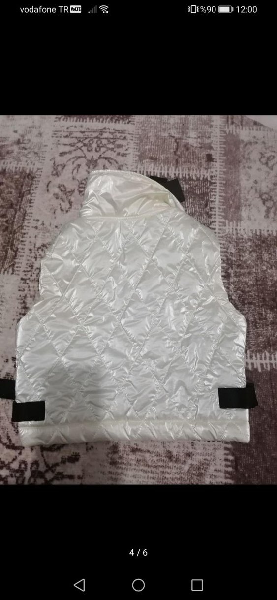 Beyaz Düğmeli Kadın Şişme Yelek — görsel 4/7