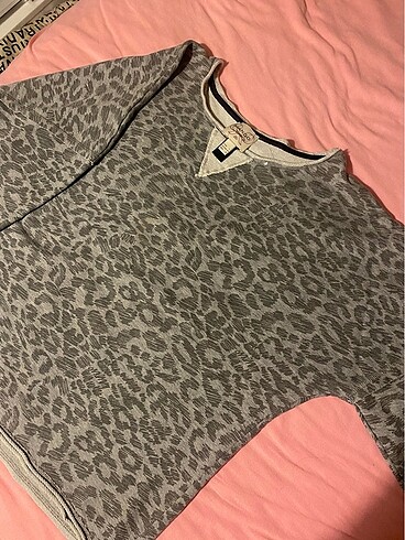 Mango Sweatshirt