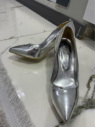 Stiletto ayakkabı