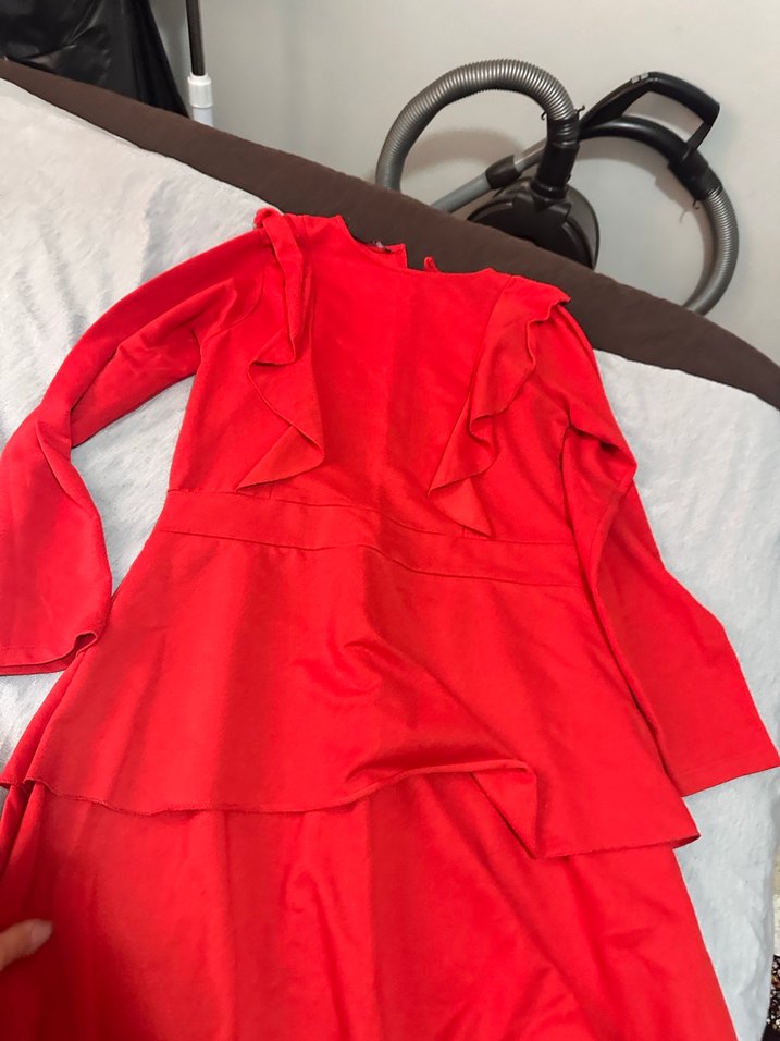 Uzun Kollu Kırmızı Fırfırlı Kadın Elbise - Görsel 2