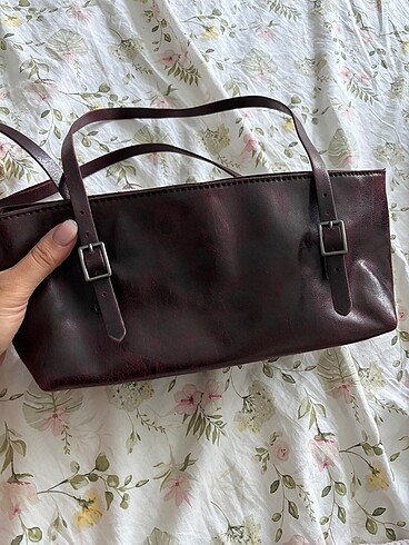 Pull bear bordo canta