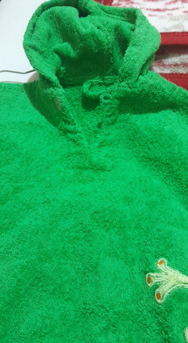 Yeşil Nakışlı Erkek Çocuk Bornozu - Görsel 3