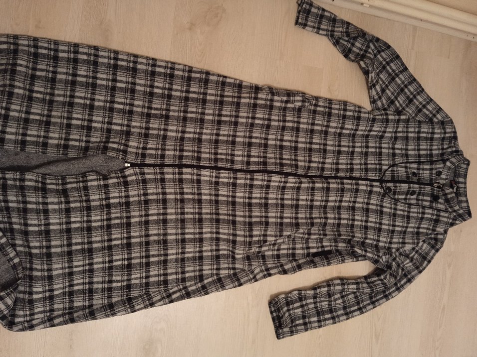 Düğmeli Gri kadın kaban - Görsel 2