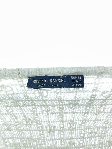 m Beden beyaz Renk Bershka Kısa Tulum %70 İndirimli.