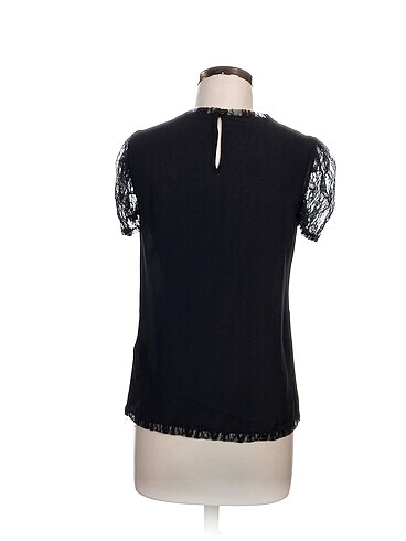 36 Beden Massimo Dutti Bluz %70 İndirimli.