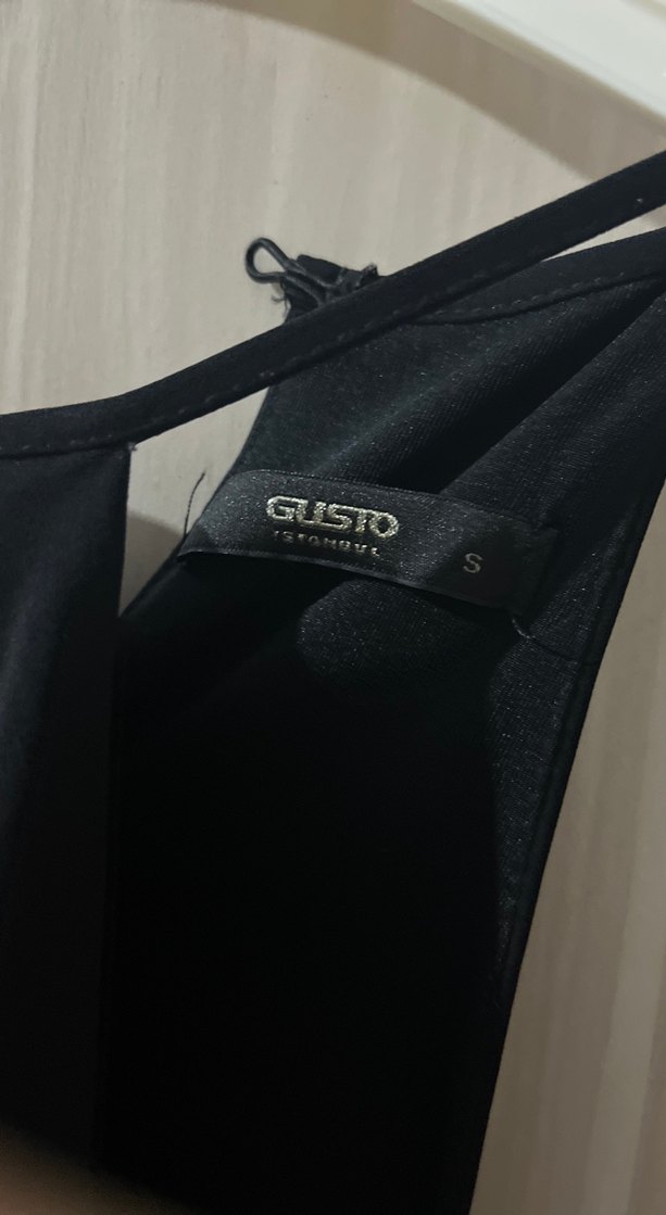 Beli tül detaylı Siyah Midi Kadın Elbise - Görsel 3