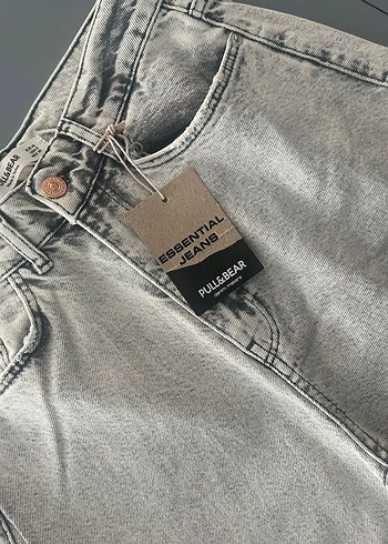 Gri Denim Düğmeli Rahat Kesim Kadın Jean