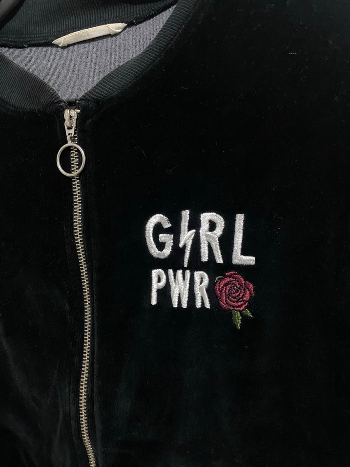 Kadın Siyah Fermuarlı hırka - Görsel 3