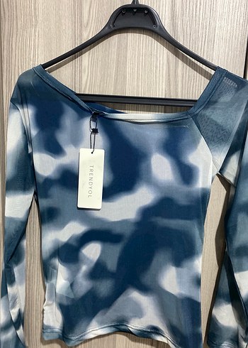 Kadın Mavi Batik Desenli Uzun Kollu Bluz - Görsel 3