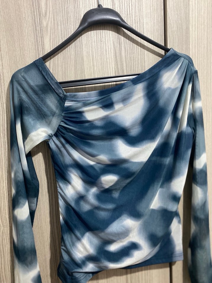 Kadın Mavi Batik Desenli Uzun Kollu Bluz - Görsel 2