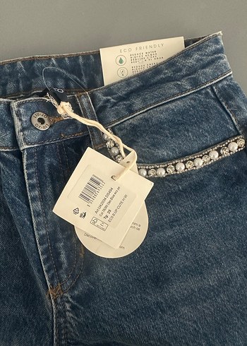 Şık Zincir Detaylı Mavi Nakışlı Kadın Kot Pantolon - Görsel 4