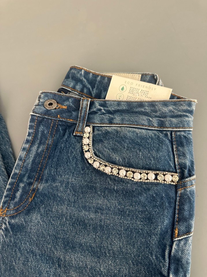 Şık Zincir Detaylı Mavi Nakışlı Kadın Kot Pantolon - Görsel 2