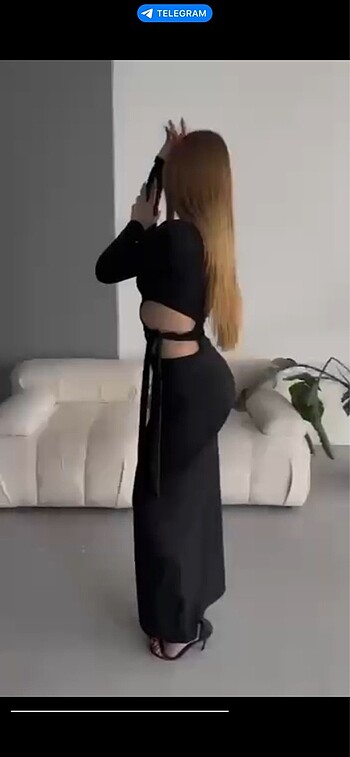 Diğer Gece elbisesi,tok bir kumaşı var