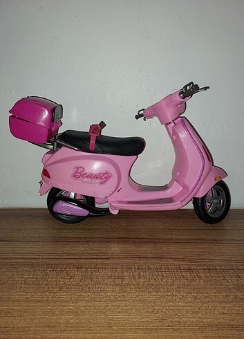 Barbie motor