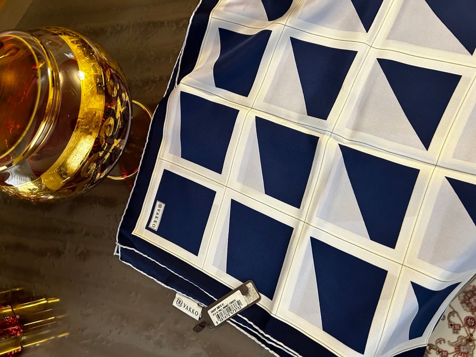 Vakko eşarp - Görsel 2