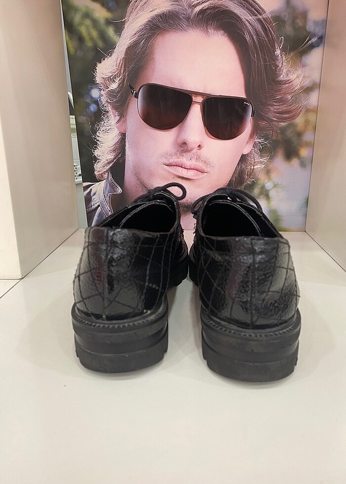 Elle kadın ayakkabısı - Görsel 5