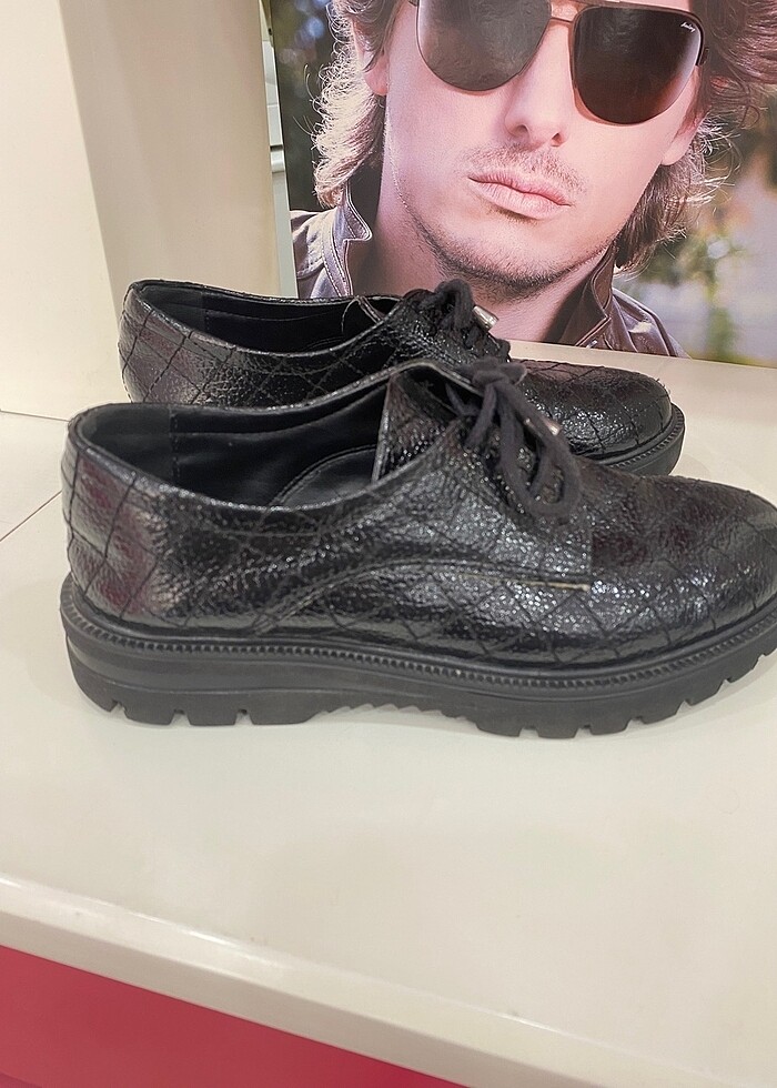 Elle kadın ayakkabısı - Görsel 3