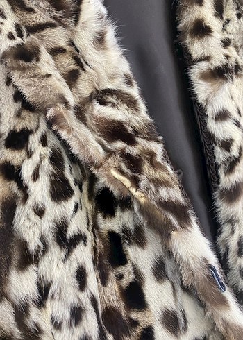 Leopar Desenli Kadın Uzun Suni Kürk Ceket - Görsel 3